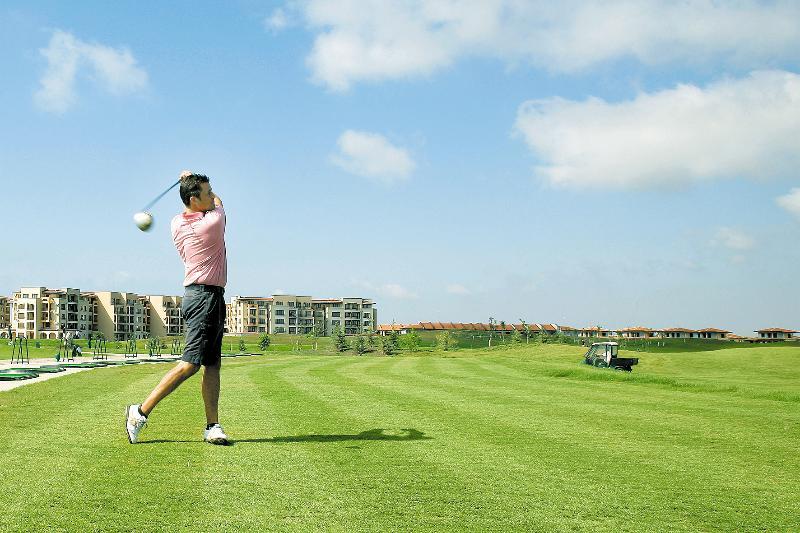 Lighthouse Golf & Spa Apartments Baltsjik Buitenkant foto