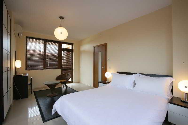 Lighthouse Golf & Spa Apartments Baltsjik Buitenkant foto