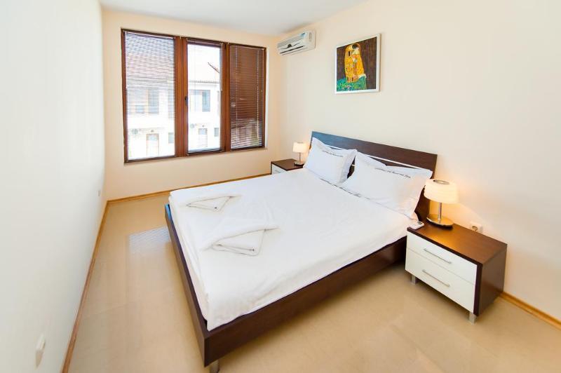 Lighthouse Golf & Spa Apartments Baltsjik Buitenkant foto