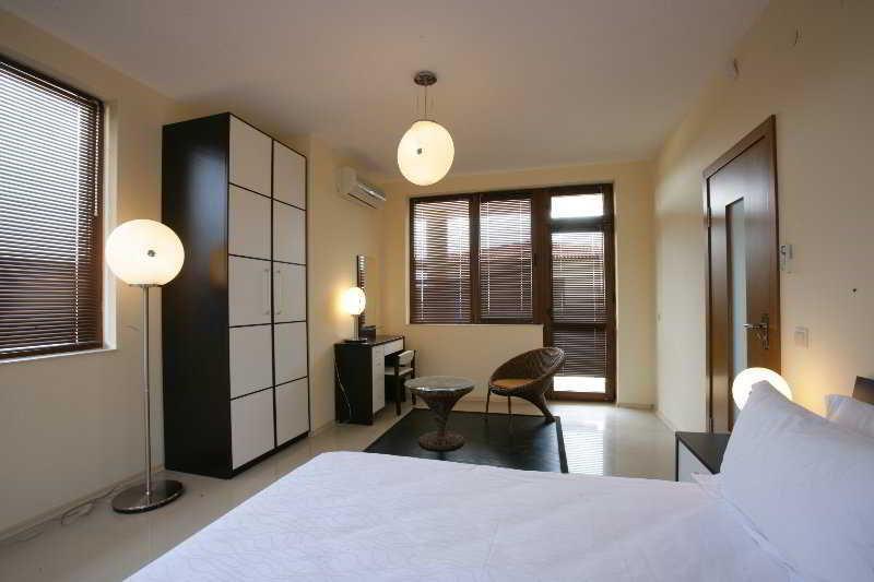Lighthouse Golf & Spa Apartments Baltsjik Buitenkant foto